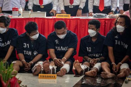 Pelaku penembakan istri Kopda Muslimin. (Foto: ANTARA FOTO/AJI STYAWAN)