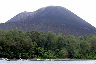 Gunung Krakatau