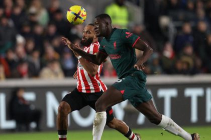 Potret Brentford vs Liverpool (Foto: AFP via Getty Images/ADRIAN DENNIS)