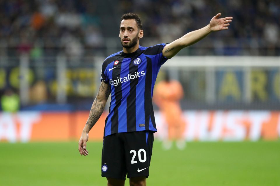 Begini Nasib Hakan Calhanoglu Di Inter Milan - Anyar